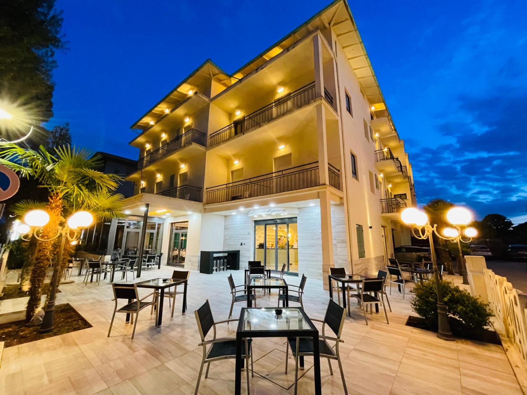 Hotel Bolognese Bellaria-Igea Marina Bagian luar foto